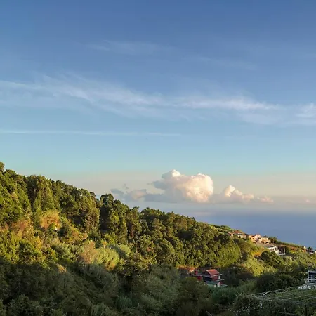 The White House By An Island Hébergement de vacances Ponta do Sol (Madeira)